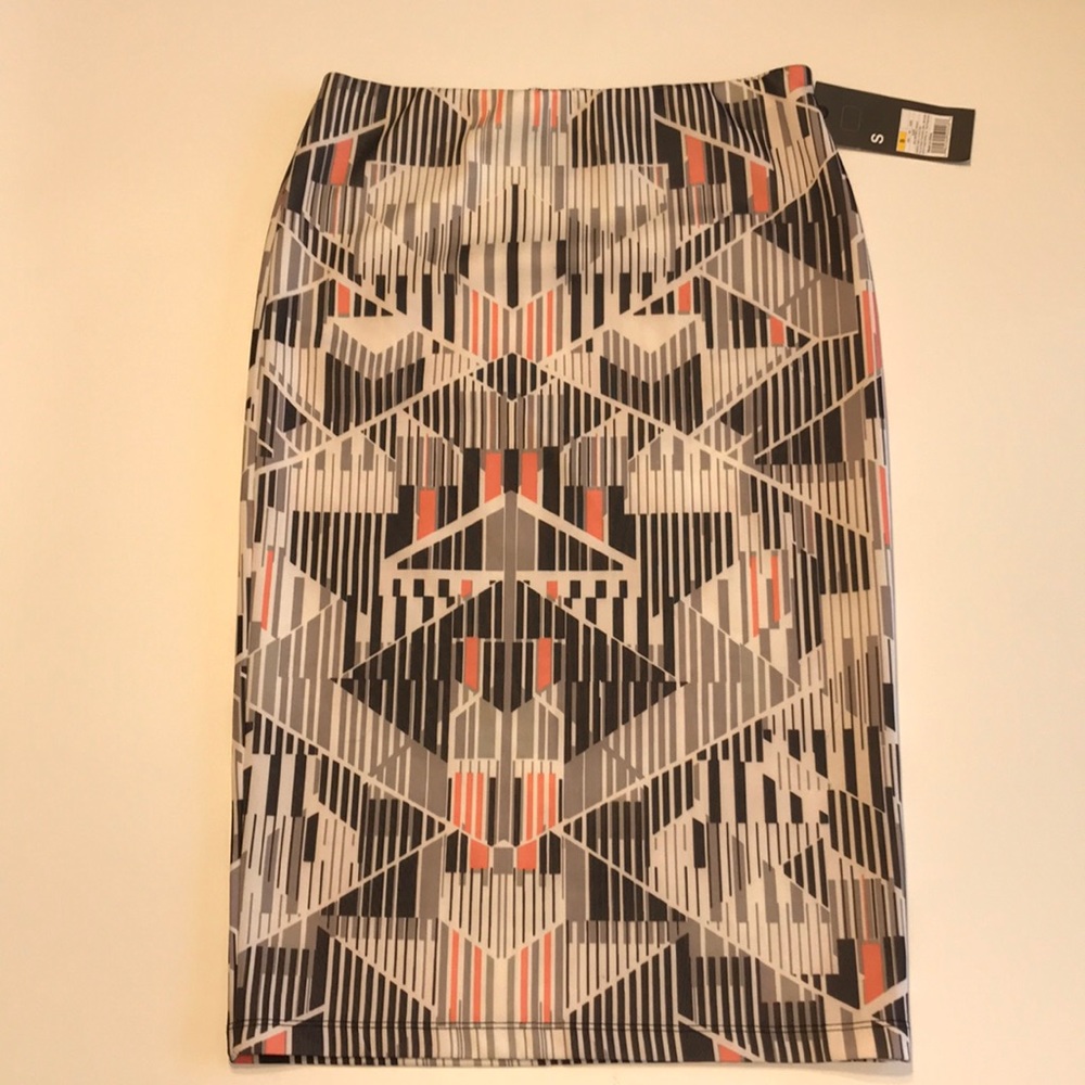 ⭐️ NWT Mossimo pull on pencil skirt ⭐️
